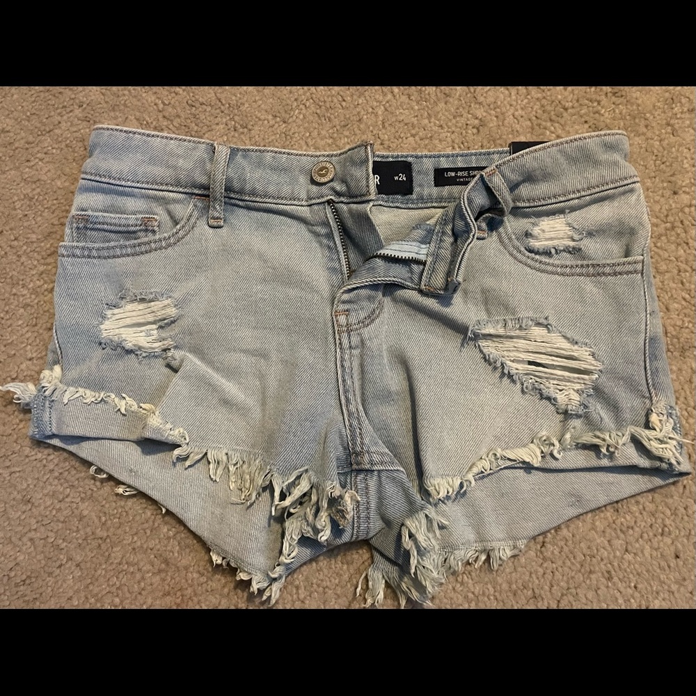 Never Worn with tags Hollister Jean Shorts